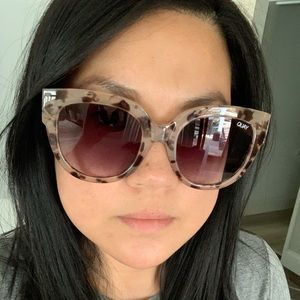JLo Quay Sunglasses in tortoise